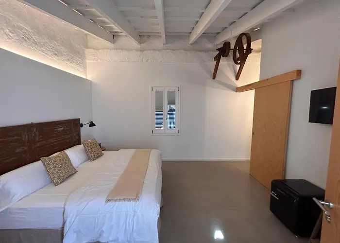 Smoix Hotel
