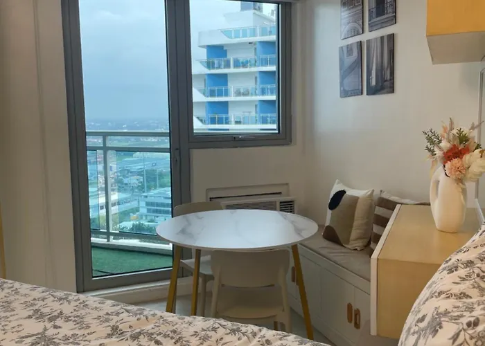 Sweet Retreat Studio Azure North By The Bali Corner At Azure North, Wavepool, Beach And Mount Arayat View