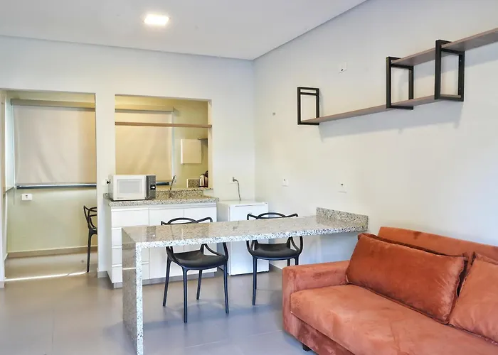 Bristol Villaggio Rosa Aruja