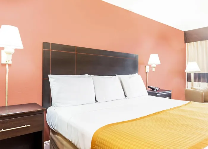 Days Inn By Wyndham Fort Lauderdale-Oakland Park Airport N