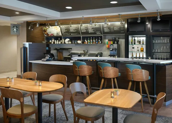 Courtyard By Marriott Springfield Airport