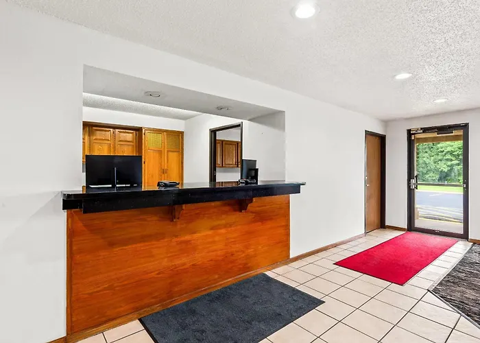 Quality Inn & Suites Howe - Sturgis