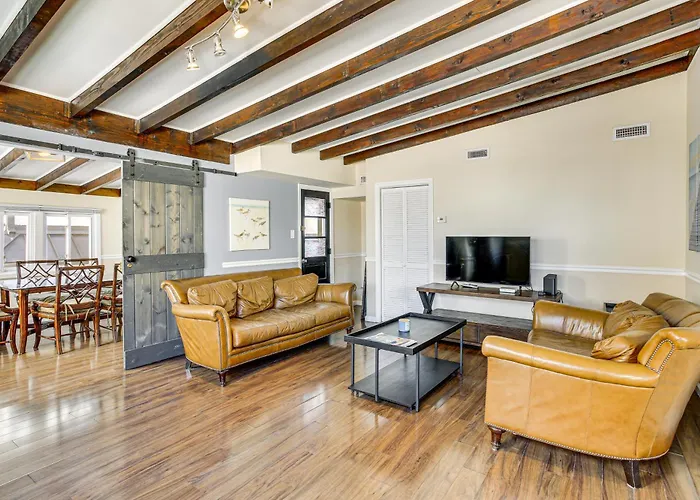 1 Block To Beach: Sea Isle City Retreat W/ Patio!