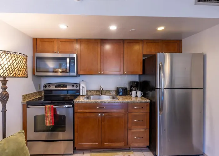 Deluxe Oceanview Maui Studio..New & Updated