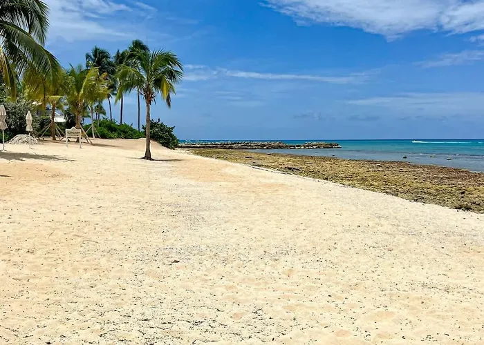 Crescent Point Condo #9 - 3Br 7 Mile Beach Condo