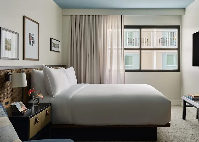 Romer House Waikiki (Adults Only)