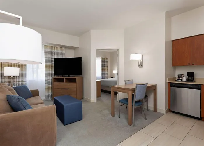 Hawthorn Extended Stay By Wyndham Naples