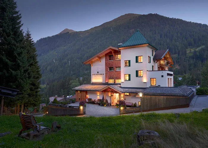 Hotel Der Waldhof - Unique - A Hidden Gem - Nature - Organic - Eco