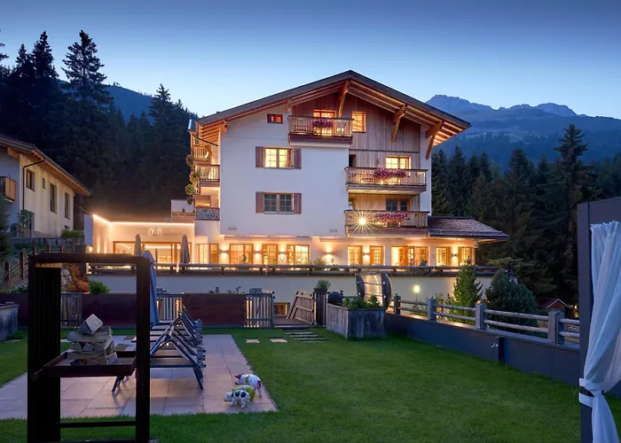 Hotel Der Waldhof - Unique - A Hidden Gem - Nature - Organic - Eco