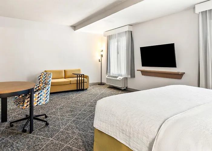 Hampton Inn And Suites Merced