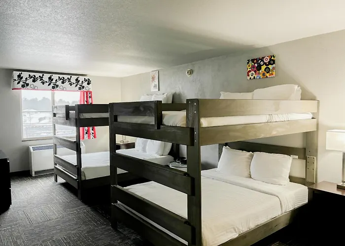 Metropolis Resort - Eau Claire