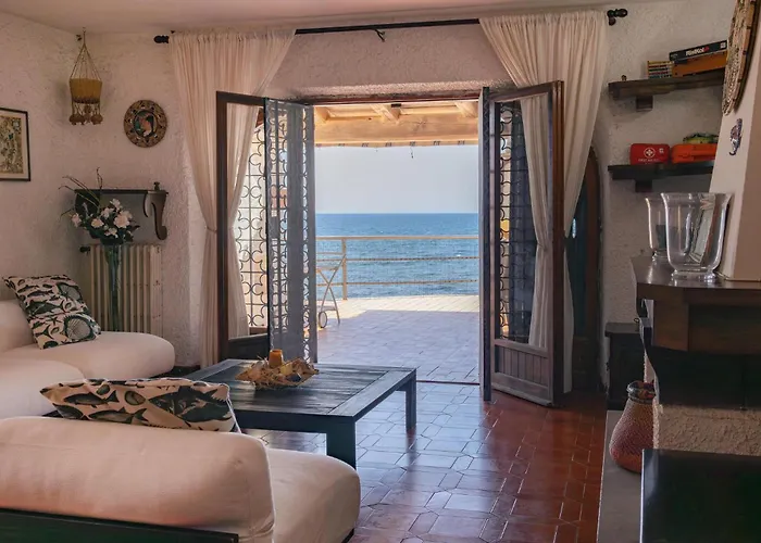 Accogliente Casa A Tarquinia Vt Con