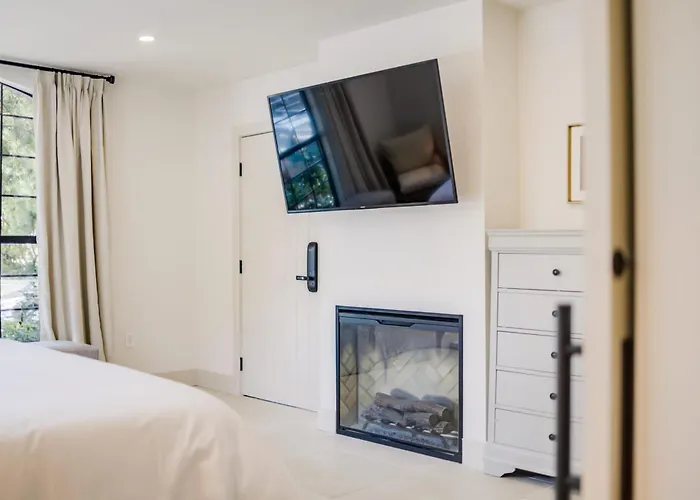 Casa Valerio - Boutique Suites In Downtown Santa Barbara