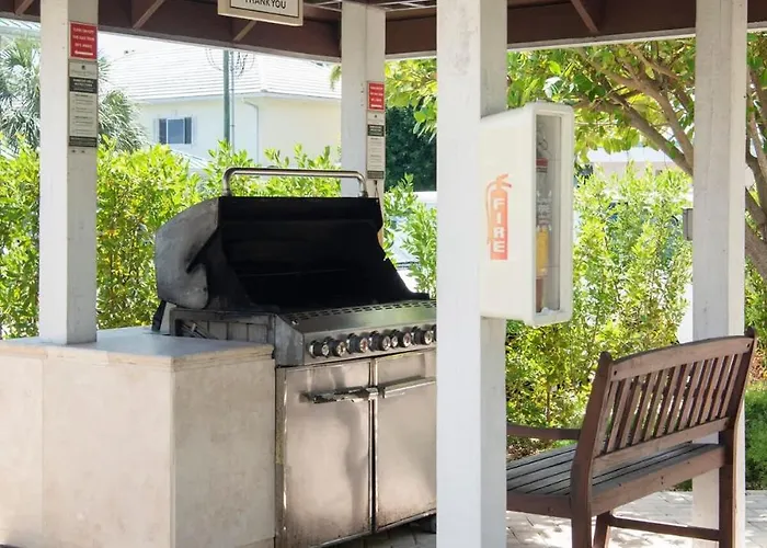 Plantation Village #37 - 2 Bedroom Garden Pool View Condo