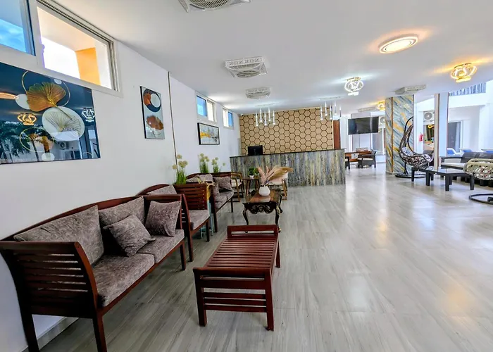 Golden Hotel