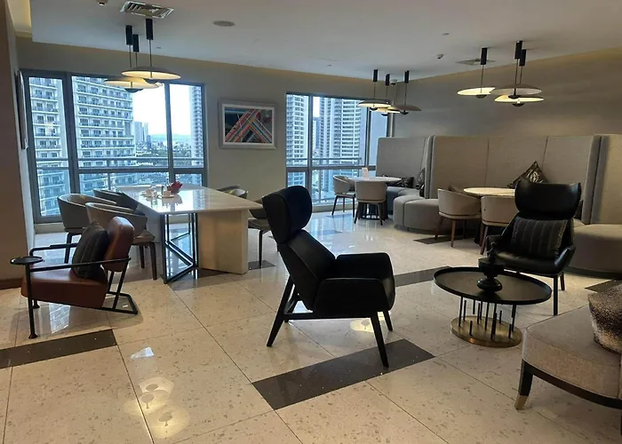 Amira Luxury At Novotel Suites Manila Near Makati And Bgc