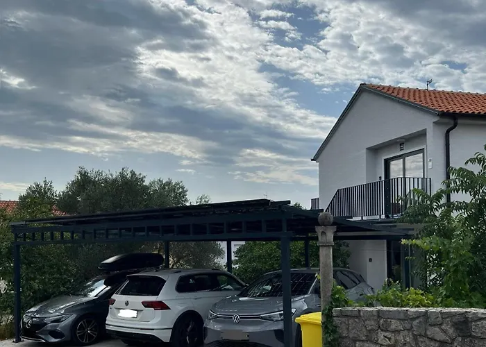Meldaria Residence