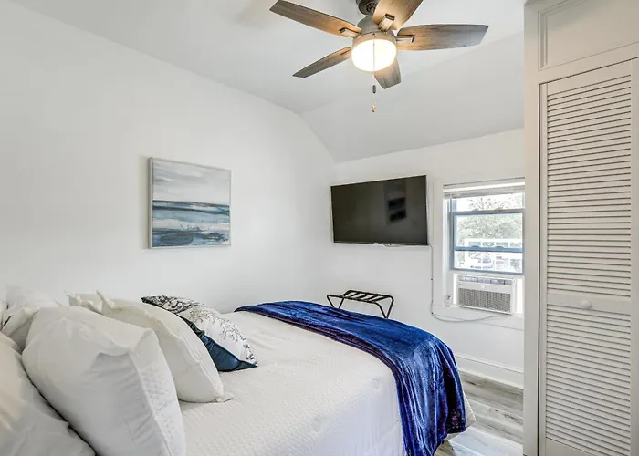 Stroll To Ocean Grove Boardwalk & Beach: Sleek Apt