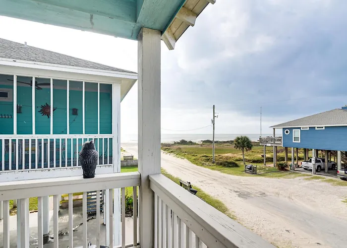 'The Beach House' Bolivar Peninsula Family Getaway
