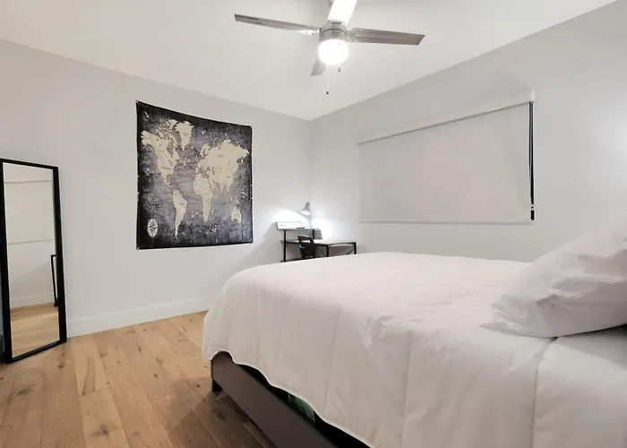 Feel At Home At A One Bedroom Apt 1 Block From The Beach