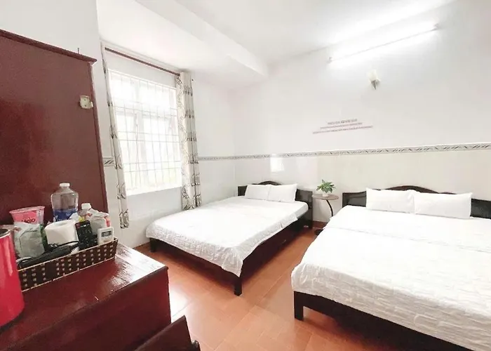 Anh Quan Hotel