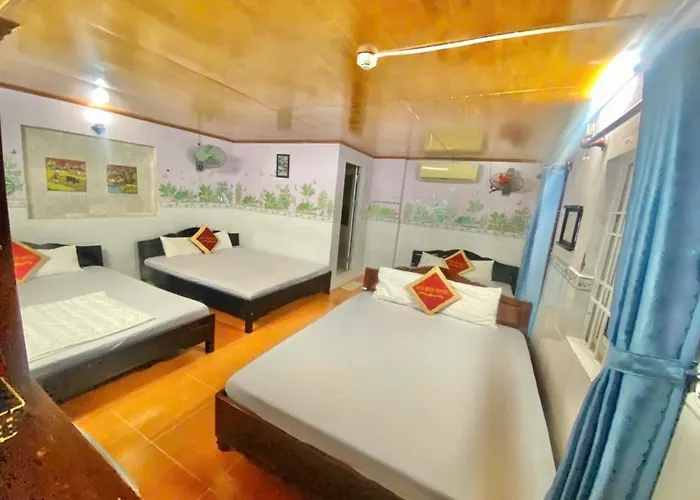 Anh Quan Hotel