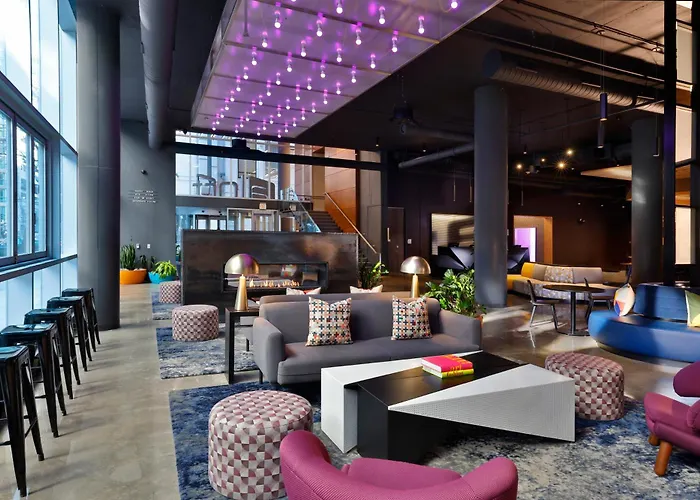 Aloft By Marriott Chicago Mag Mile
