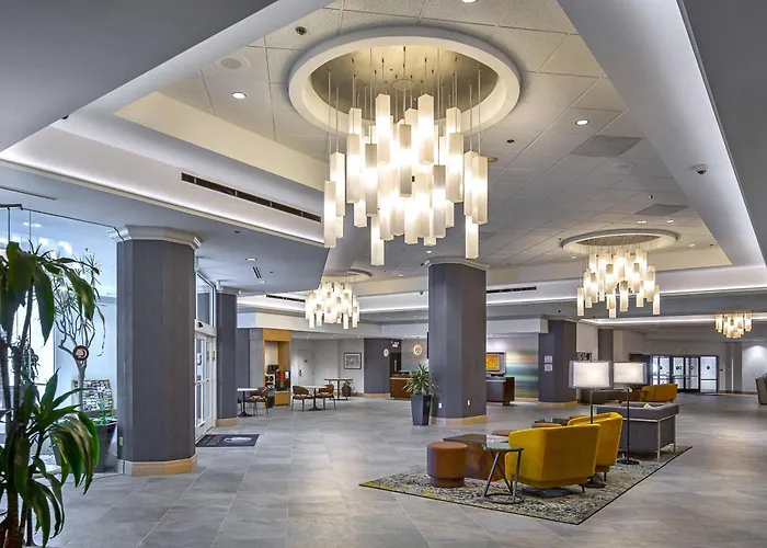 Doubletree By Hilton Modesto Hotel