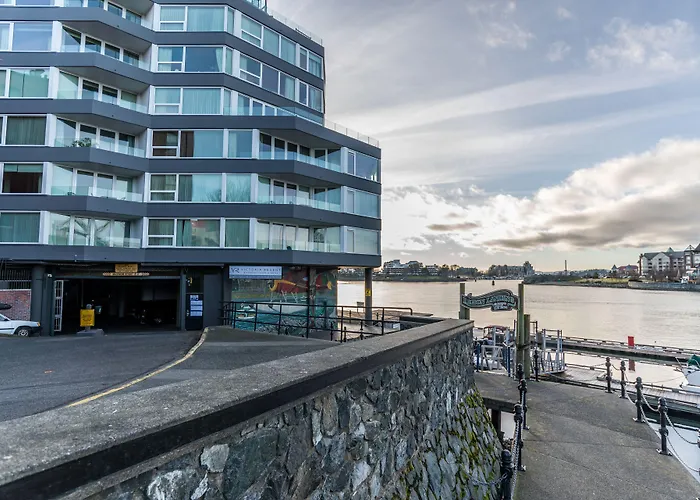 Victoria Regent Waterfront Hotel & Suites