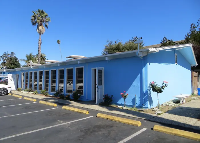 Surf City Inn & Suites