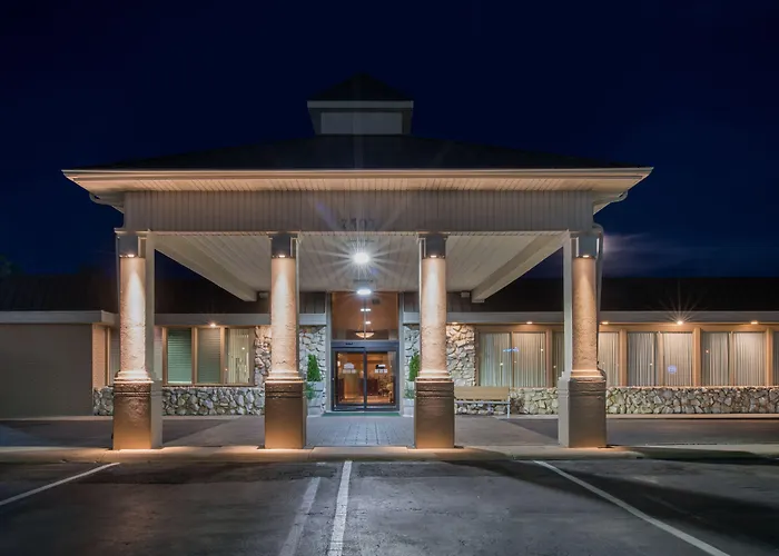 Ramada By Wyndham Midtown Grand Island