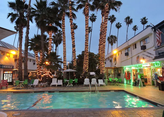 La Adventurer Hotel