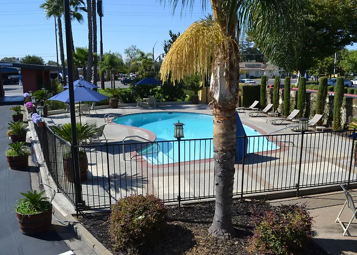 Days Inn & Suites By Wyndham Lodi
