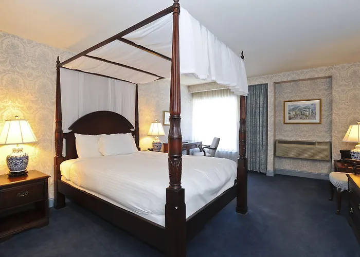 The Farmington Inn And Suites