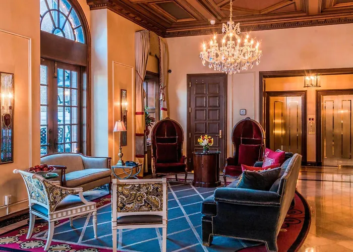 The Raphael Hotel, Autograph Collection