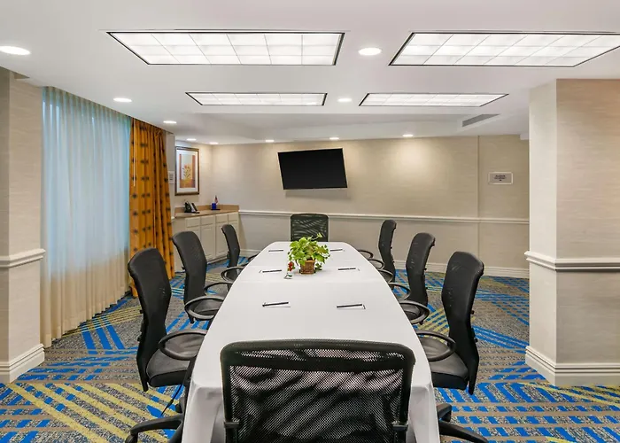 Doubletree By Hilton Jefferson City