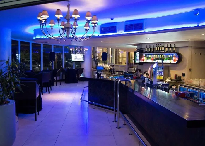 Blue Waters Hotel