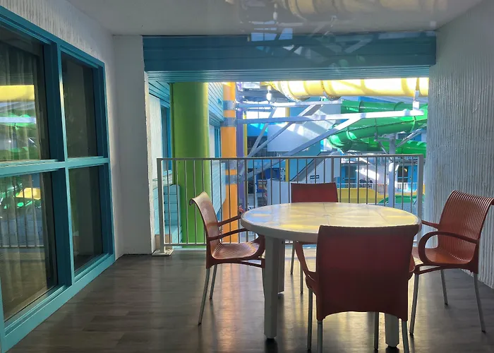 Travelodge Hotel By Wyndham Saskatoon