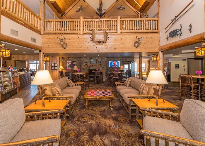 Grand Ely Lodge