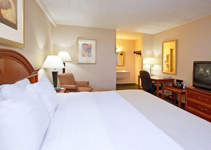 Ramada By Wyndham Indiana