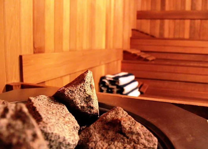 The Crystal Lodge