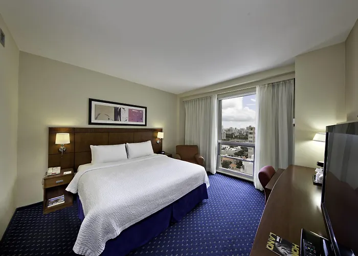 Courtyard By Marriott San Juan Miramar