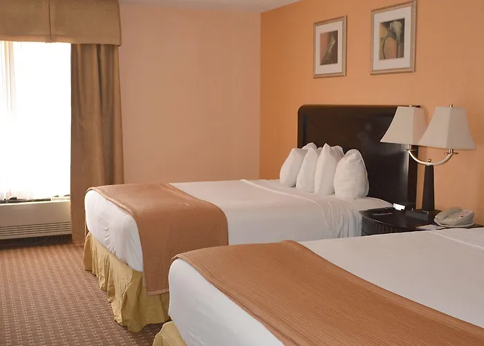 Baymont By Wyndham East Windsor Bradley Airport