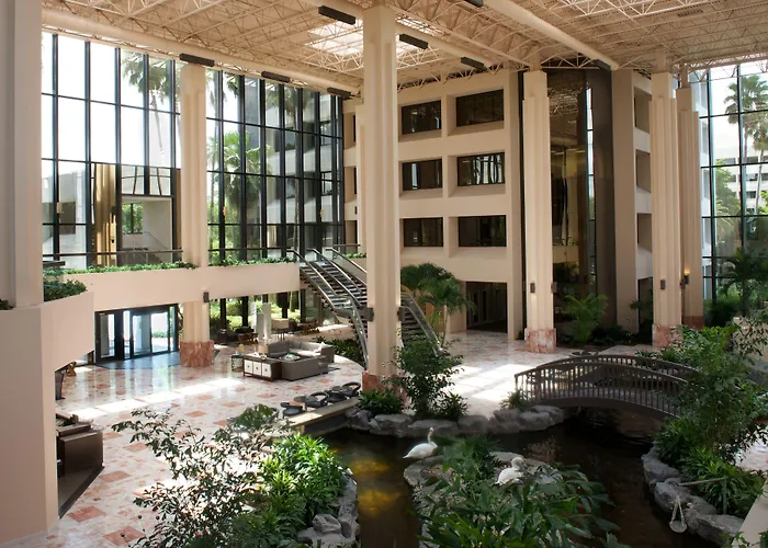 Embassy Suites By Hilton Palm Beach Gardens Pga Boulevard