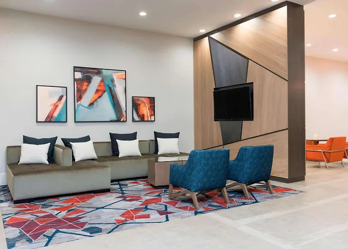 Sonesta Hotel Grand Rapids Airport