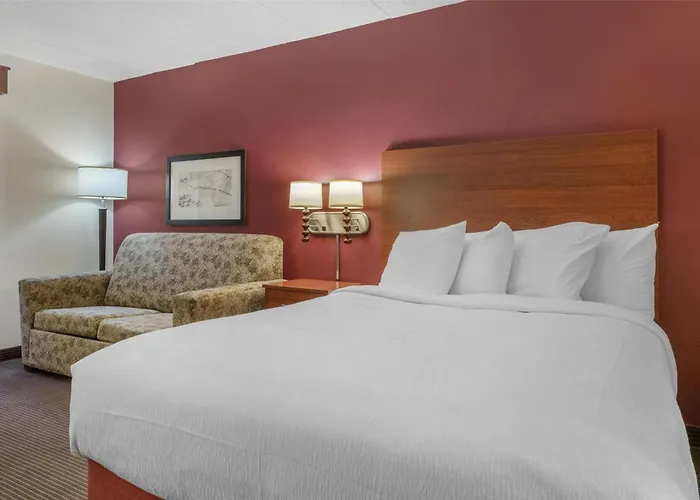 Surestay Plus Hotel By Best Western Litchfield