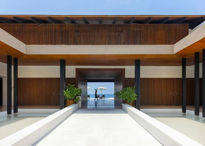 The Westin Maldives Miriandhoo Resort