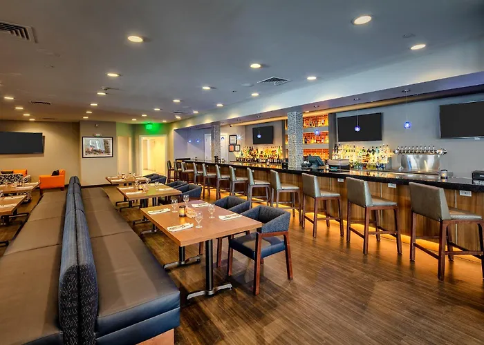 Collegian Hotel & Suites, Trademark Collection By Wyndham
