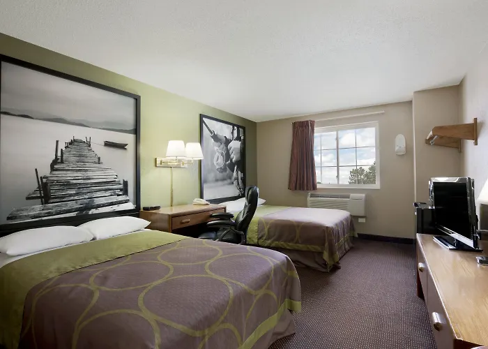 Super 8 By Wyndham Pulaski