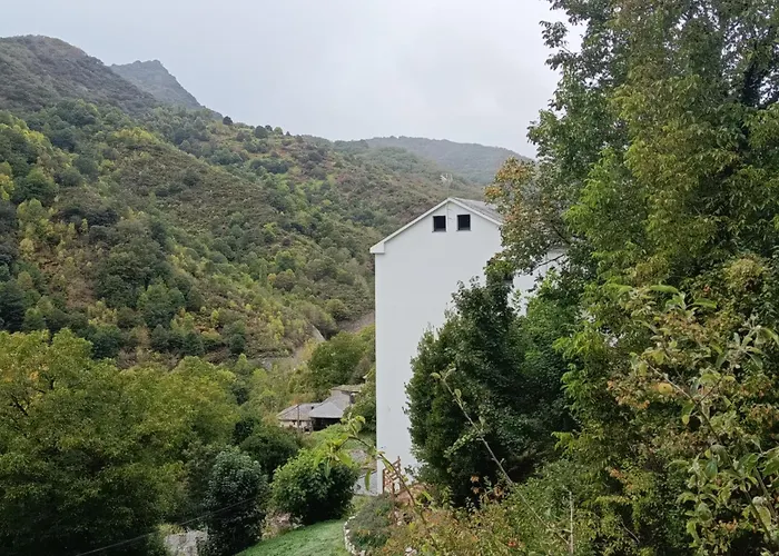 Hotel Zura